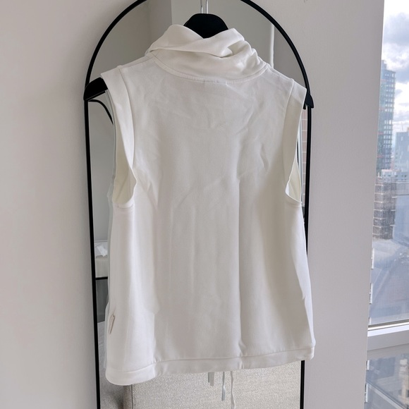 ✨ VARLEY Leigh Tank - Picture 7 of 8